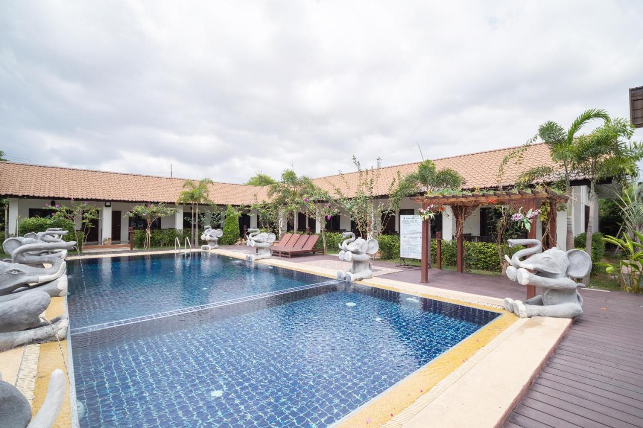 Oyo 837 Baan Kiang Nam Resort Bang Lamung Dış mekan fotoğraf