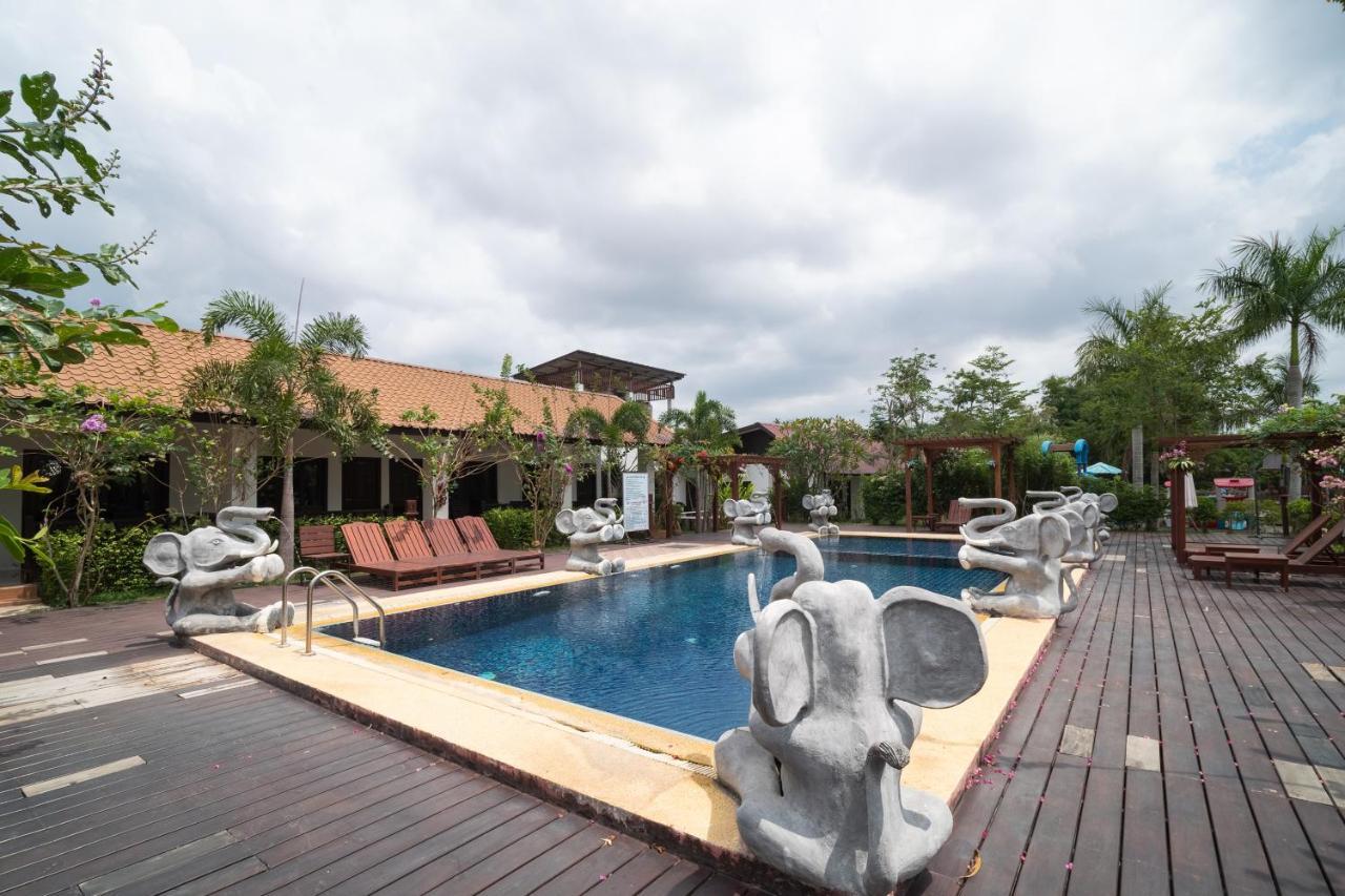 Oyo 837 Baan Kiang Nam Resort Bang Lamung Dış mekan fotoğraf